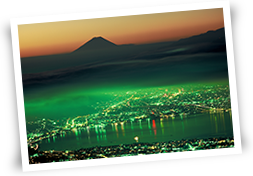 高ボッチ高原から見た夜の諏訪湖と富士山